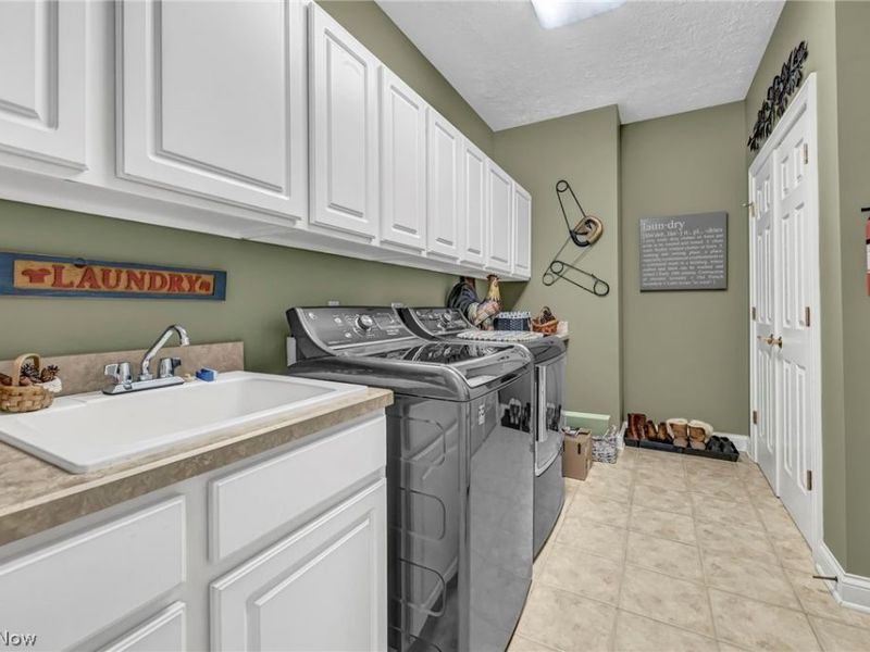 19322 Araglin Court , Strongsville, OH 44149 Photo 20
