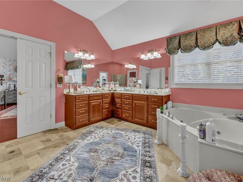 19322 Araglin Court , Strongsville, OH 44149 Photo 28