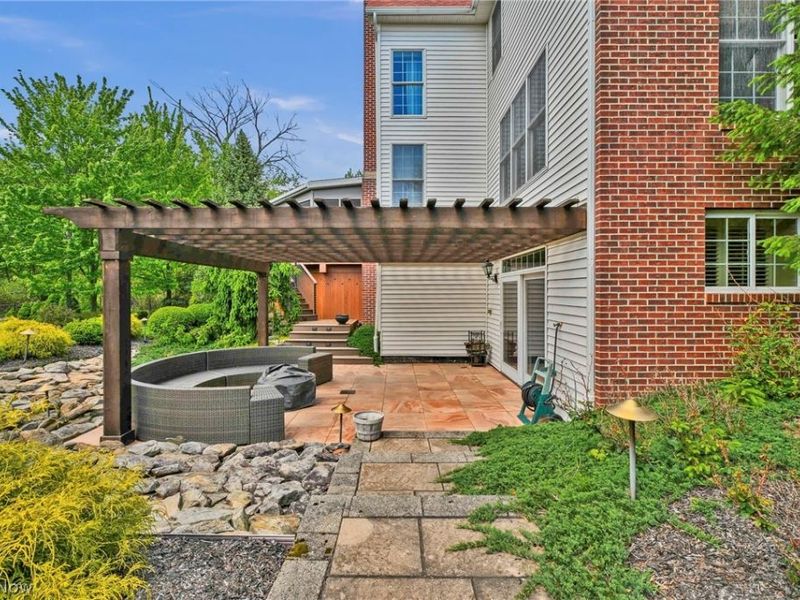 19322 Araglin Court , Strongsville, OH 44149 Photo 45