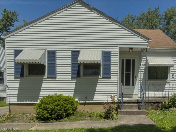 626 Princeton Avenue, Elyria, OH 44035