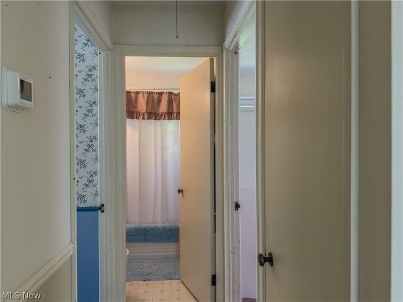 626 Princeton Avenue , Elyria, OH 44035 Photo 9