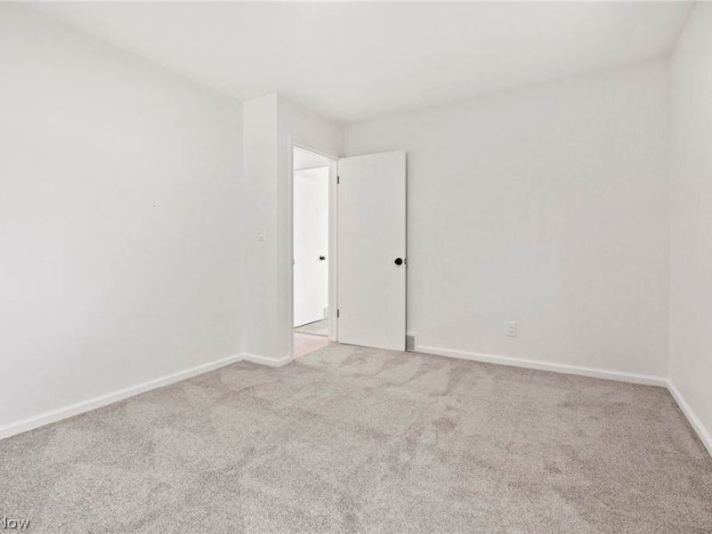 6389 Barton Road, North Olmsted, OH 44070 Photo 20