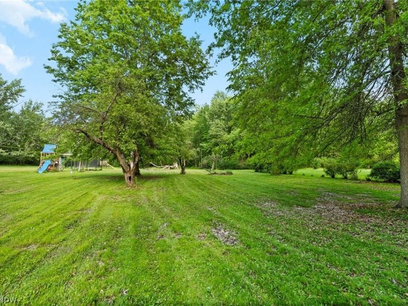 6389 Barton Road, North Olmsted, OH 44070 Photo 29