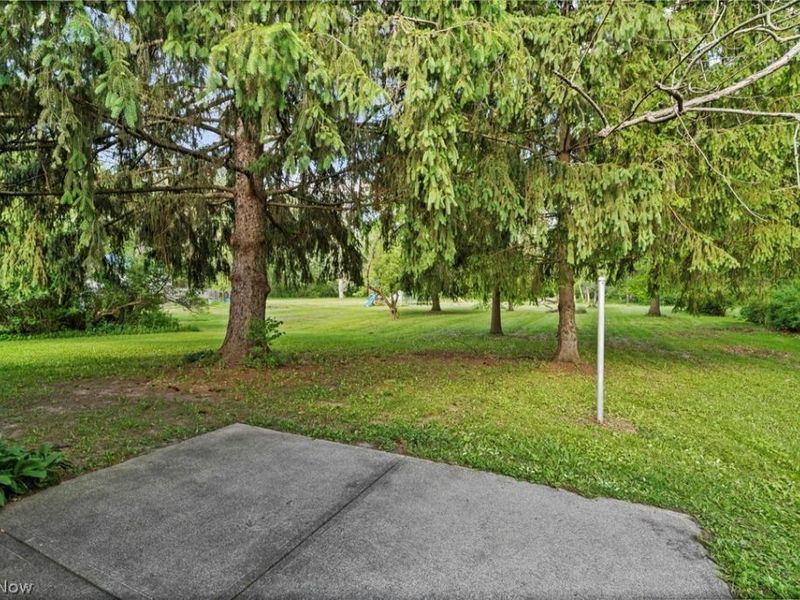 6389 Barton Road, North Olmsted, OH 44070 Photo 30