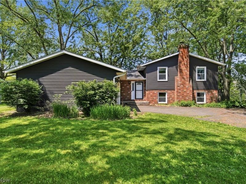 11205 Merrimack Avenue NW, Hartville, OH 44632 Photo 1