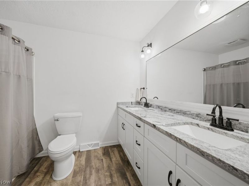 11205 Merrimack Avenue NW, Hartville, OH 44632 Photo 15