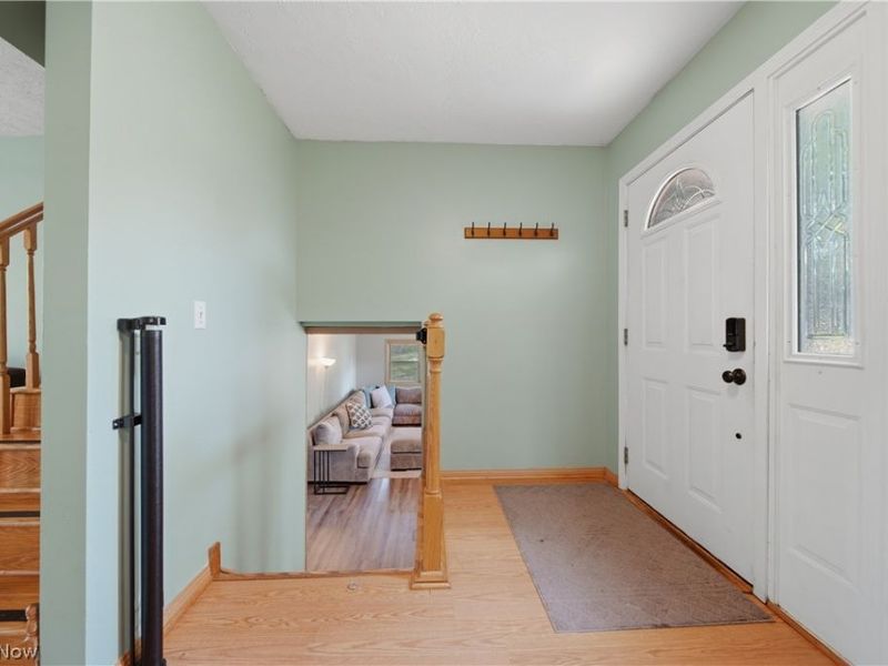11205 Merrimack Avenue NW, Hartville, OH 44632 Photo 2