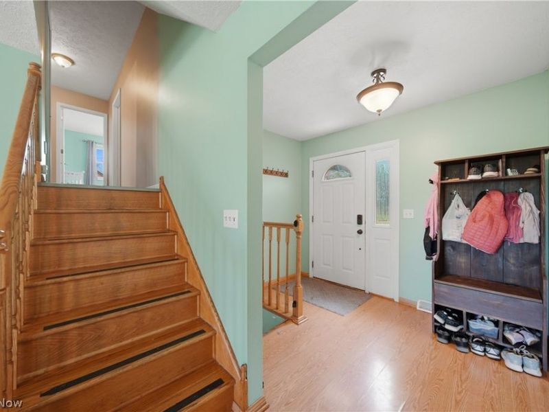 11205 Merrimack Avenue NW, Hartville, OH 44632 Photo 3