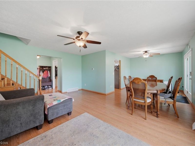 11205 Merrimack Avenue NW, Hartville, OH 44632 Photo 9