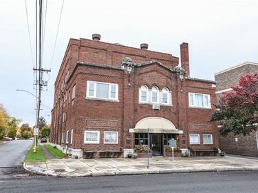400 Main Street, Unit B9, East Rochester, NY 14445