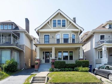 825 Forest , Buffalo, NY 14209