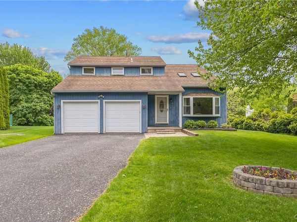 14 Braeside Road, Baldwinsville, NY 13027