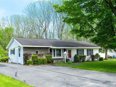 33 Tindall , Clinton, NY 13323