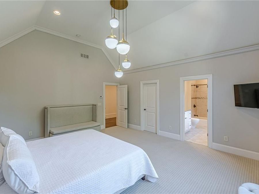 Property Image 105
