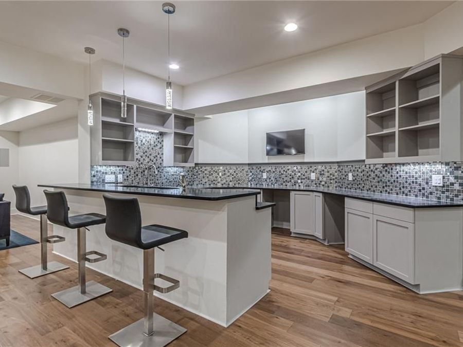 Property Image 129
