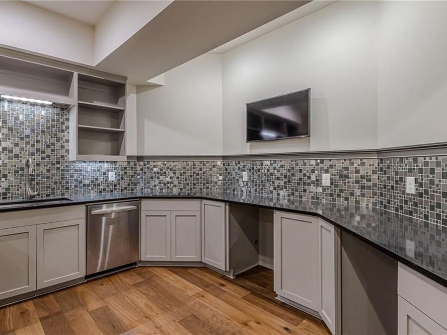 Property Image 132