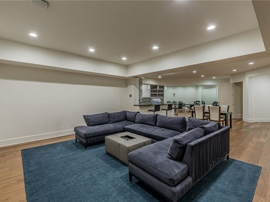 Property Image 143