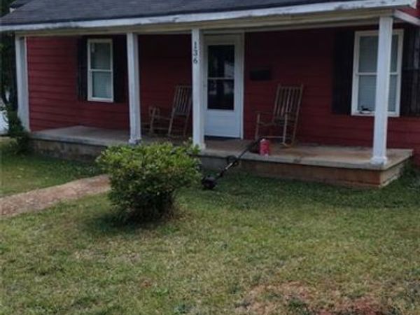 136 Hill Street , Commerce, GA 30529