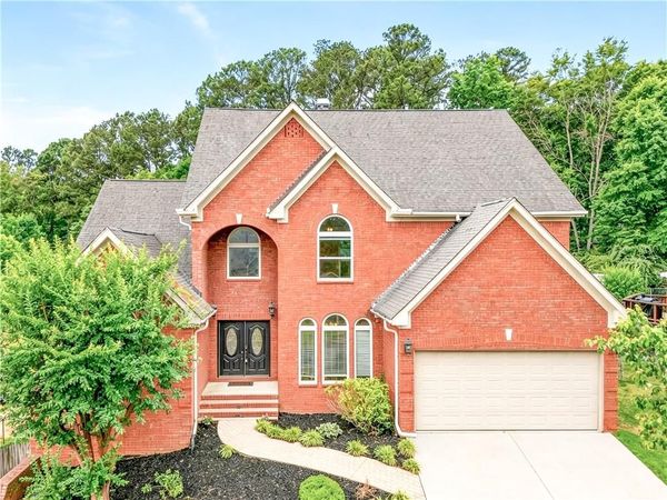 111 Fawn Court , Woodstock, GA 30189