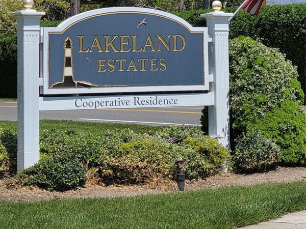 328 Lakeland Avenue, Unit 1A, Sayville, NY 11782