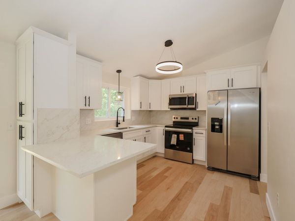 10 Eldorado Circle, Nashua, NH 03062
