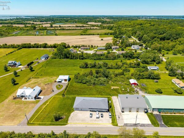 1200 S Hartshorn Road, Marblehead, OH 43440