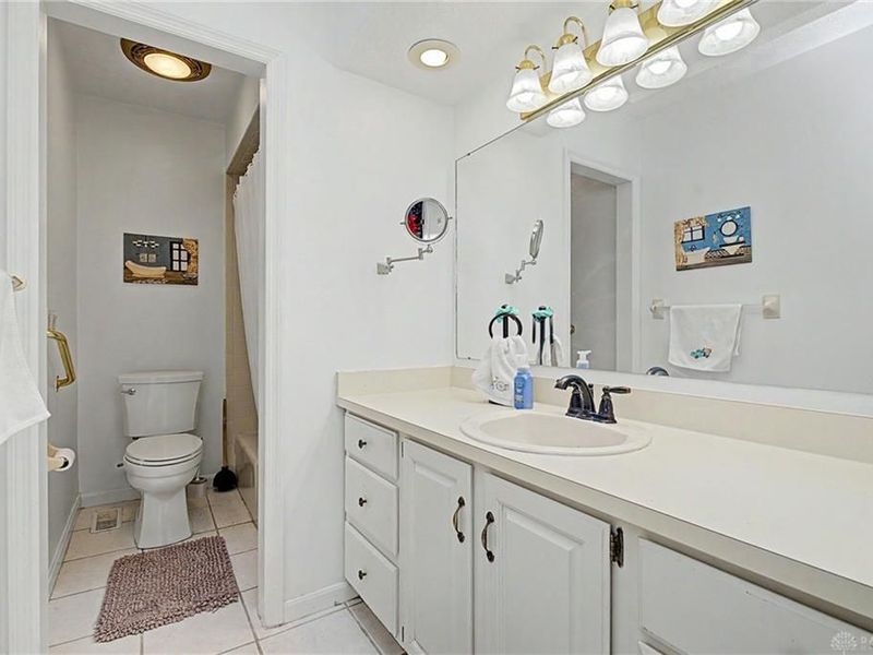 7053 Fallen Oak, Centerville, OH 45459 Photo 15