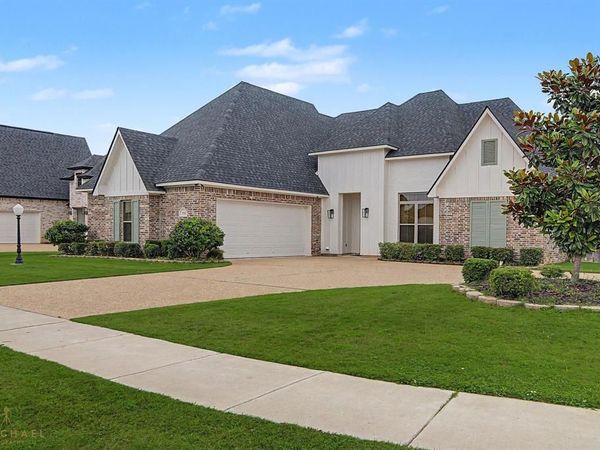 275 Poydras Avenue , Bossier City, LA 71111