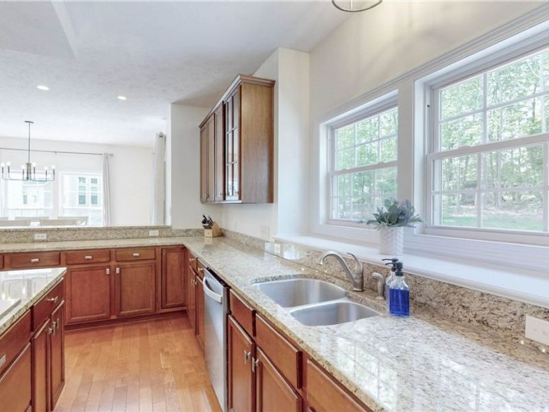 7880 Forest Valley Lane , Concord Township, OH 44077 Photo 6