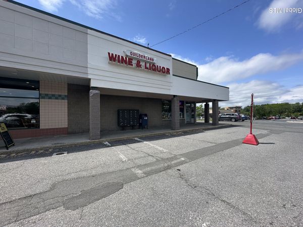2050 Western Avenue, Unit 103, Guilderland, NY 12084