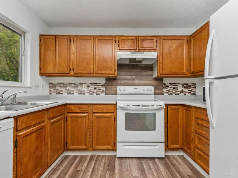 1178 Meadow Knoll Court, Union Twp, OH 45103 Photo 12
