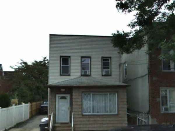 7028 73rd Street, Glendale, NY 11385