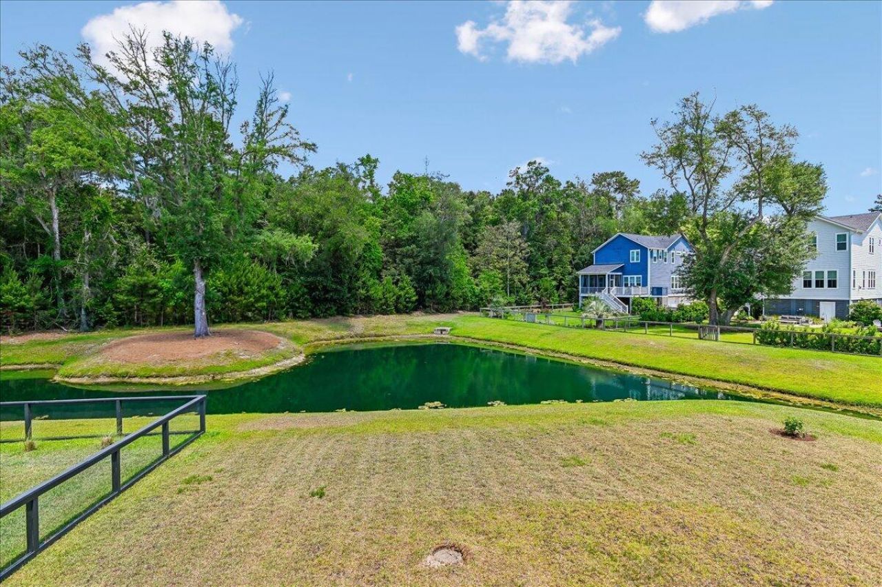 2736 Mcfadden Way Photo 16