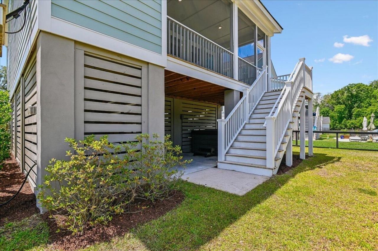 2736 Mcfadden Way Photo 44