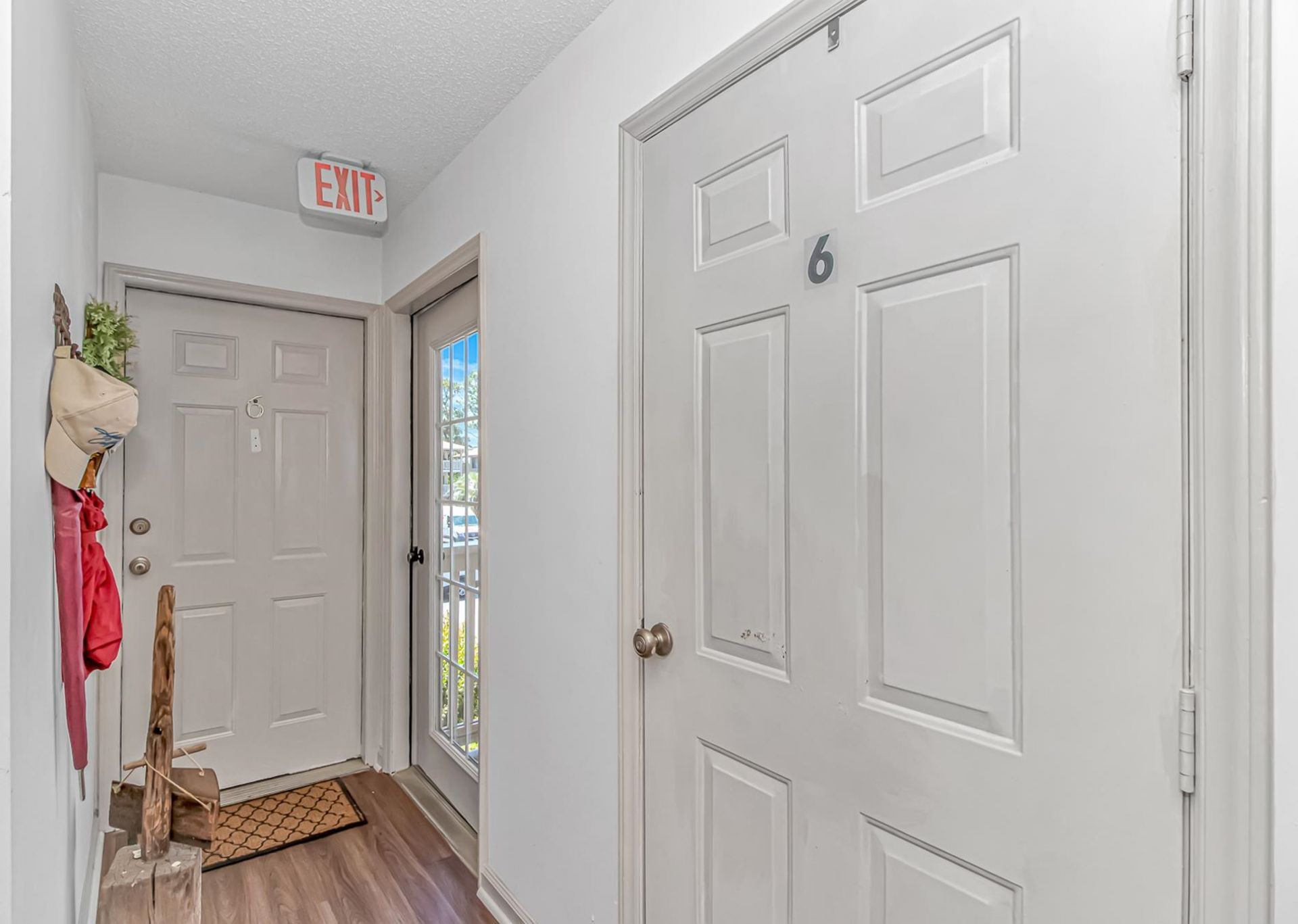 4242 Pinehurst Circle Photo 8