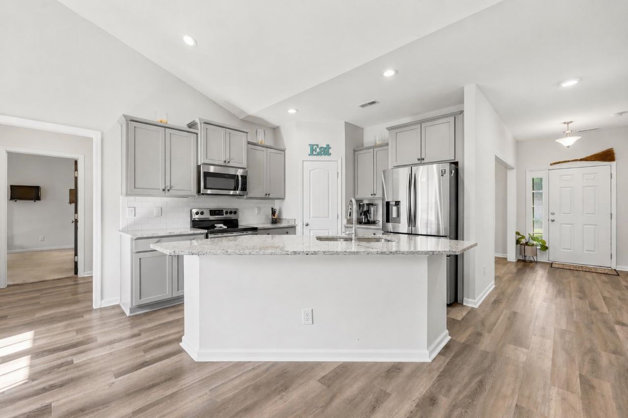 105 N Levee Dr.  Photo 8