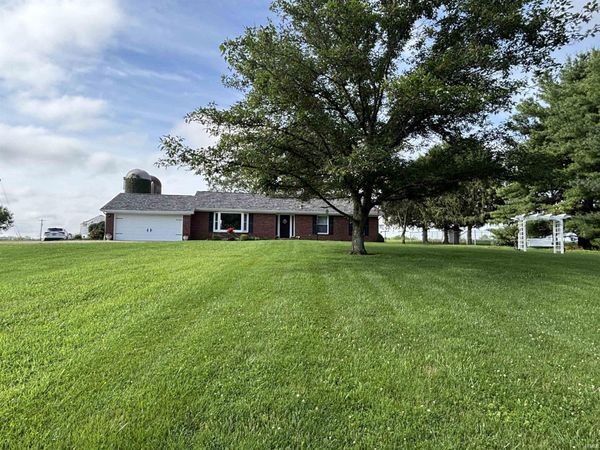 747 E Lewellen Road, Salem, IN 47167