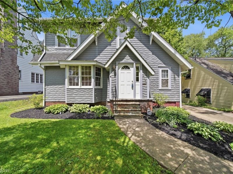 213 33rd Street NW, Canton, OH 44709 Photo 1