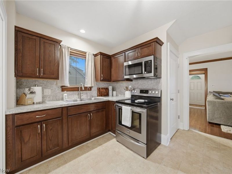 213 33rd Street NW, Canton, OH 44709 Photo 12
