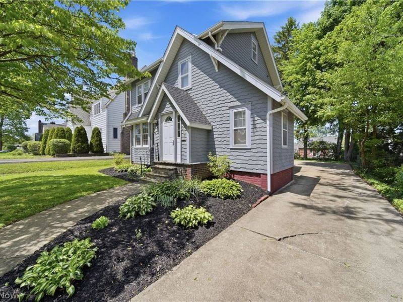 213 33rd Street NW, Canton, OH 44709 Photo 2