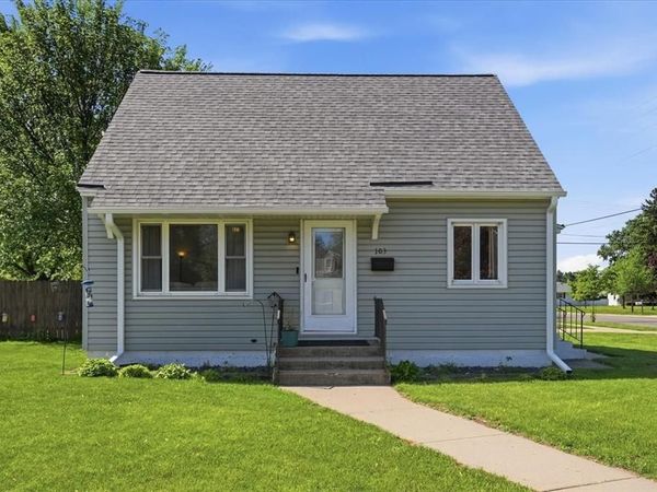 103 E Grant Avenue, Eau Claire, WI 54701