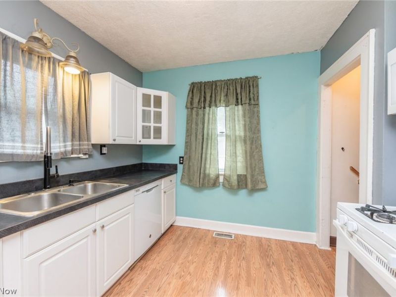 3878 W 133rd Street , Cleveland, OH 44111 Photo 7