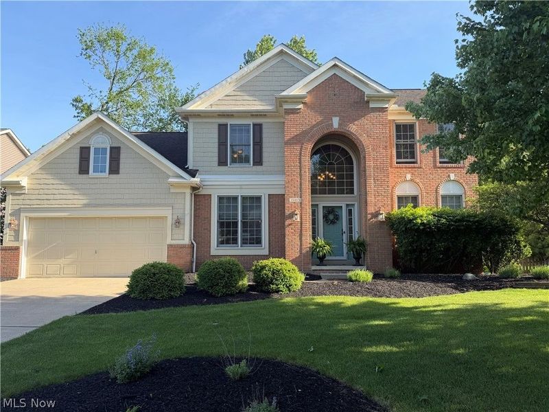 19465 Blue Spruce Drive , Strongsville, OH 44149 Photo 2