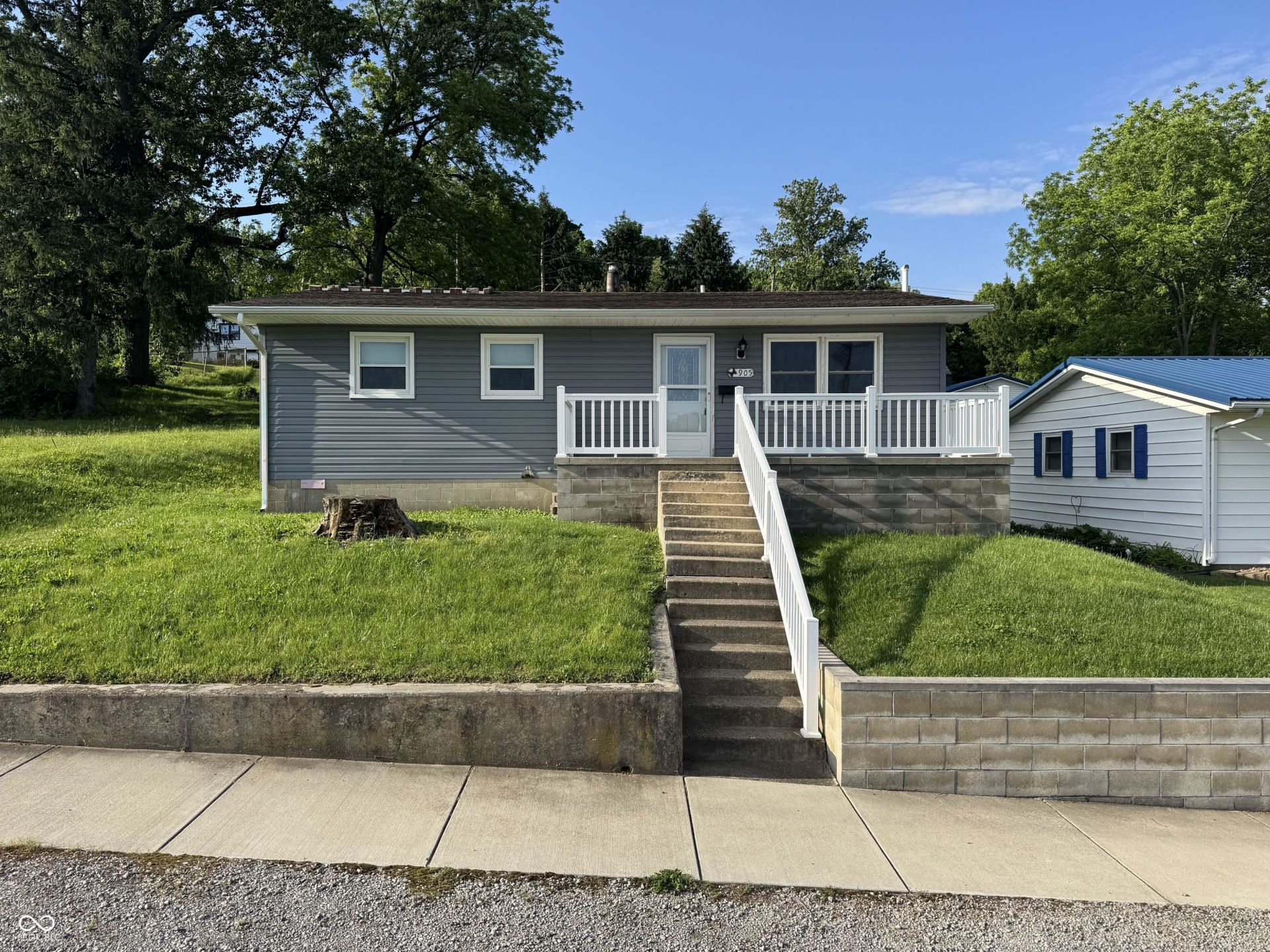 905 E Summit Street  Attica, IN