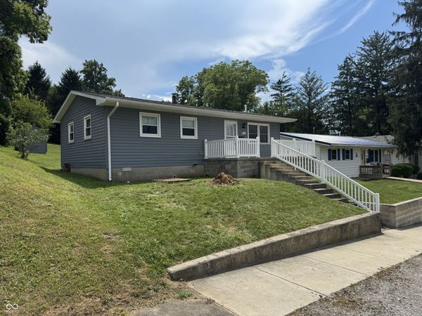 905 E Summit Street, Attica, IN 47918