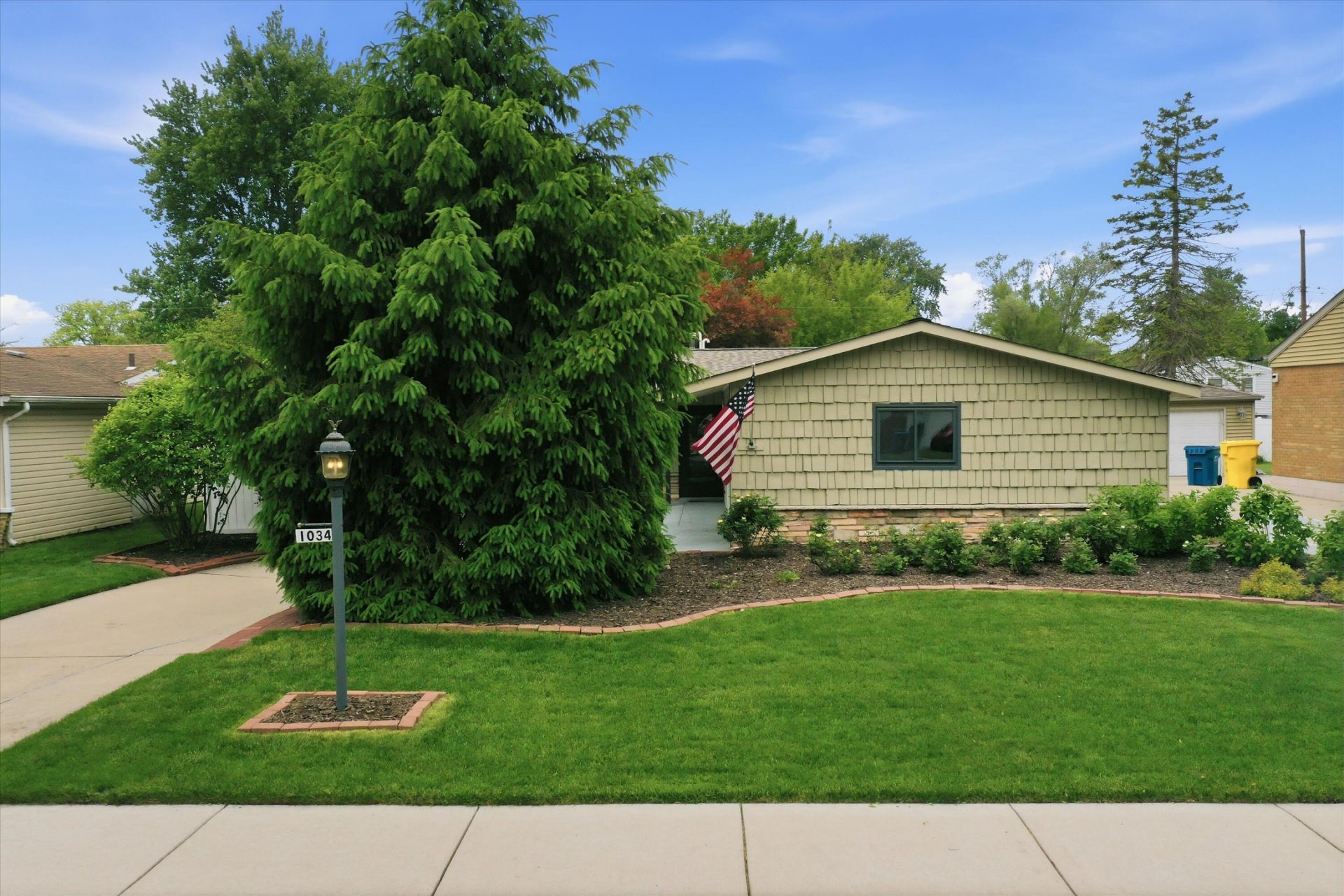 1034 N Indiana Street, Griffith, IN 46319 Main Photo