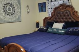 205 Parliament Drive N photo 4