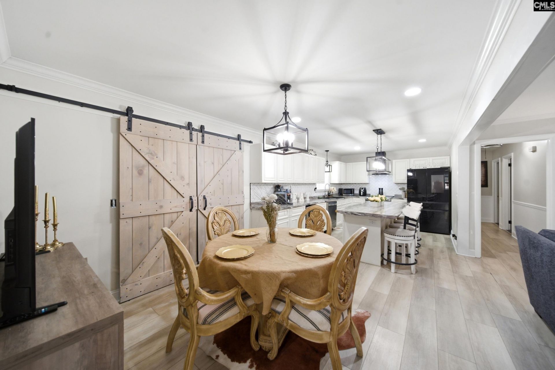 647 Delverton Road  Photo 15