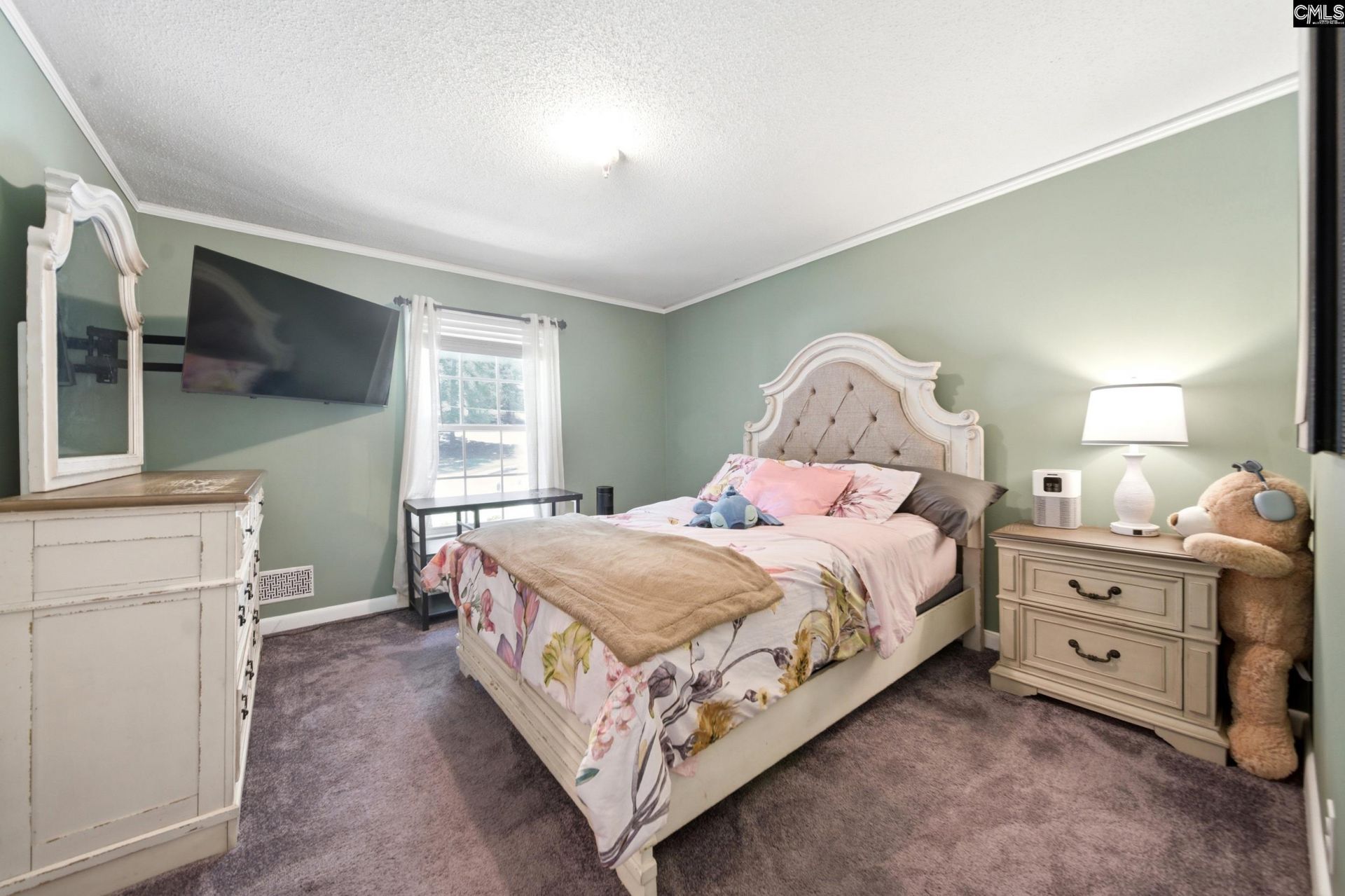 647 Delverton Road  Photo 18