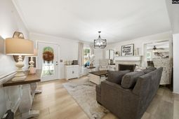647 Delverton Road  photo 4